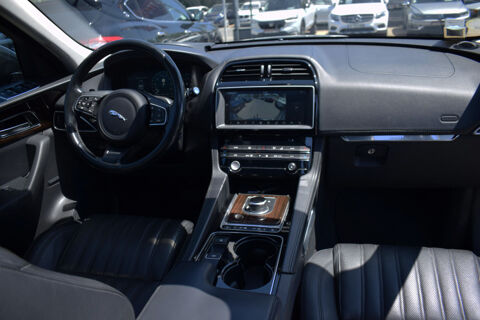 F-PACE V6 3.0D 300CH PRESTIGE 4X4 BVA8 2016 occasion 34740 Vendargues