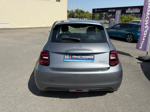 500 E 118CH PACK CONFORT 42KWH 2023 occasion 16400 Puymoyen