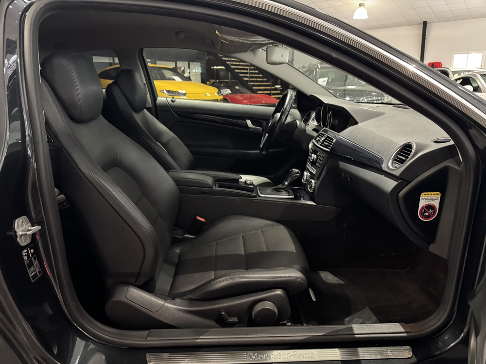 Classe C C 250 C250 2.2 CDI 205CV GPS 131 900 KM PLB AUTO 2013 occasion 12000 RODEZ