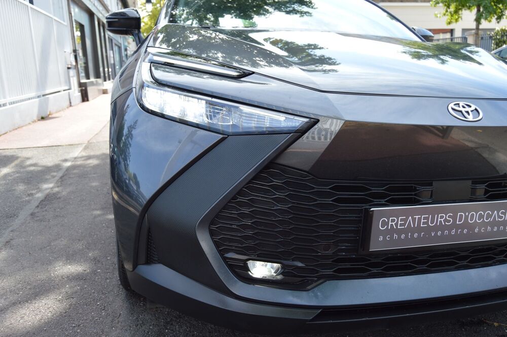 C-HR 1.8 HYBRIDE 140CH DYNAMIC BUSINESS NG23 2024 occasion 94100 Saint-Maur-des-Foss&eacute;s