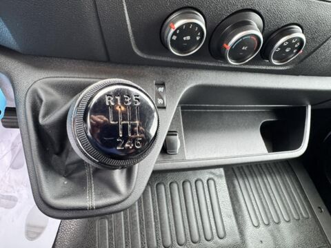 Master F3500 L2H2 2.3 Blue dCi 135ch Confort Euro6E 2023 occasion 56400 Brech