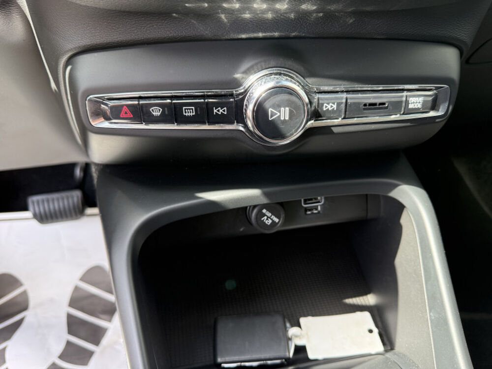 XC40 T2 129CH BUSINESS GEARTRONIC 8 TVA RECUPERABLE 2021 occasion 31140 Aucamville
