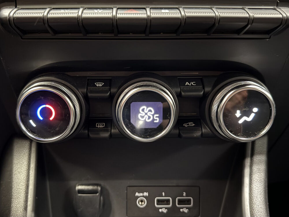 Captur 180,30/MOIS* / 1.6 E-TECH HYBRIDE RECHARGEABLE 160CH BUSINES 2022 occasion 57350 Stiring-Wendel
