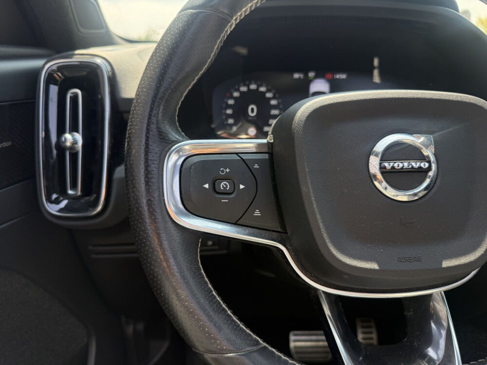 XC40 T5 RECHARGE 180 + 82 CH R-DESIGN DCT 7 2021 occasion 31770 Colomiers