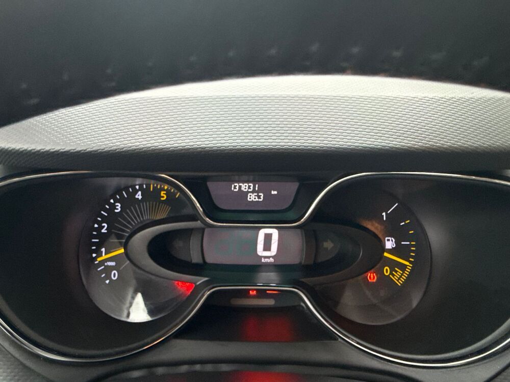 Captur 1.5 DCI 90CH STOP&START ENERGY INTENS ECO&sup2; 2015 occasion 31140 Aucamville
