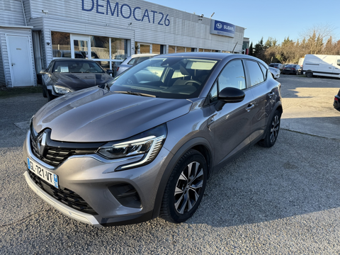 Renault Captur 1.6 E-TECH HYBRIDE 145CH EVOLUTION 2023 occasion Les Tourrettes 26740