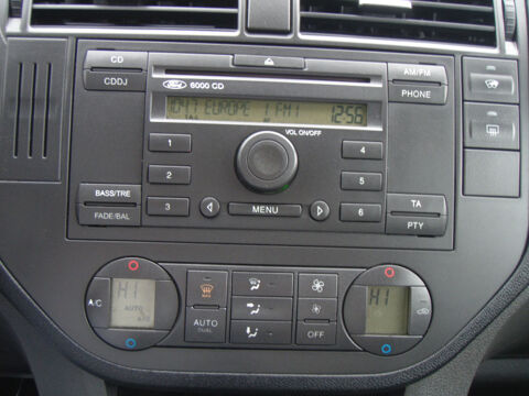 Focus C-MAX 1.6 TDCI 110 GHIA 2003 occasion 93220 Gagny