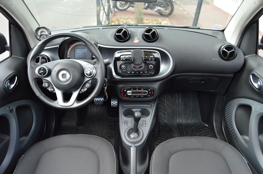 ForTwo 90CH PASSION TWINAMIC LORINZER 2017 occasion 94100 Saint-Maur-des-Foss&eacute;s