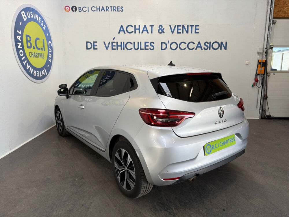 Clio V 1.0 TCE 90CH EVOLUTION X-TRONIC 2023 occasion 28630 Nogent-le-Phaye