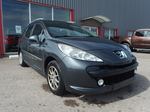 Peugeot 207 SW 1.6 HDI90 ACTIVE 2010 occasion Savi&egrave;res 10600