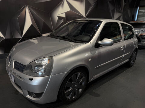 Renault Clio II 2.0 16V 182CH RENAULT SPORT 3P 2005 occasion Aubi&egrave;re 63170