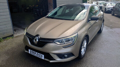 Annonce voiture Renault Megane IV 9990 €