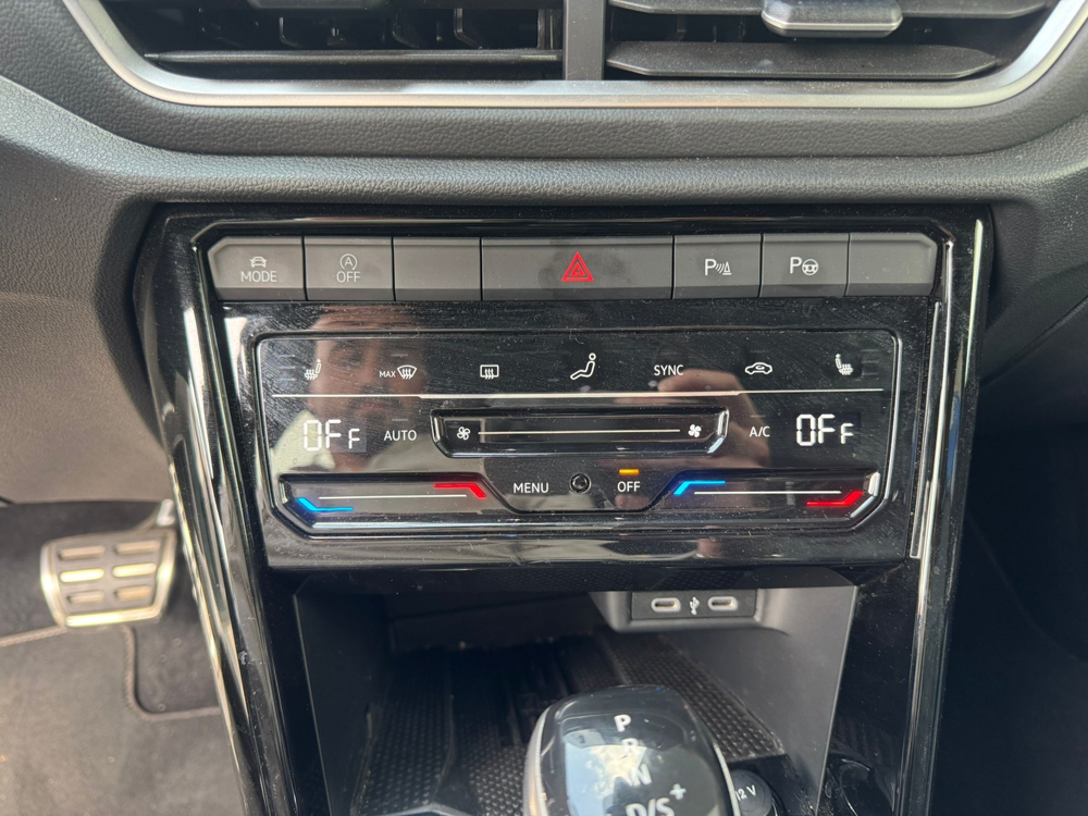 T-ROC 1.5 TSI EVO2 150CH R-LINE DSG7 2025 occasion 49070 Saint-L&eacute;ger-de-Lini&egrave;res