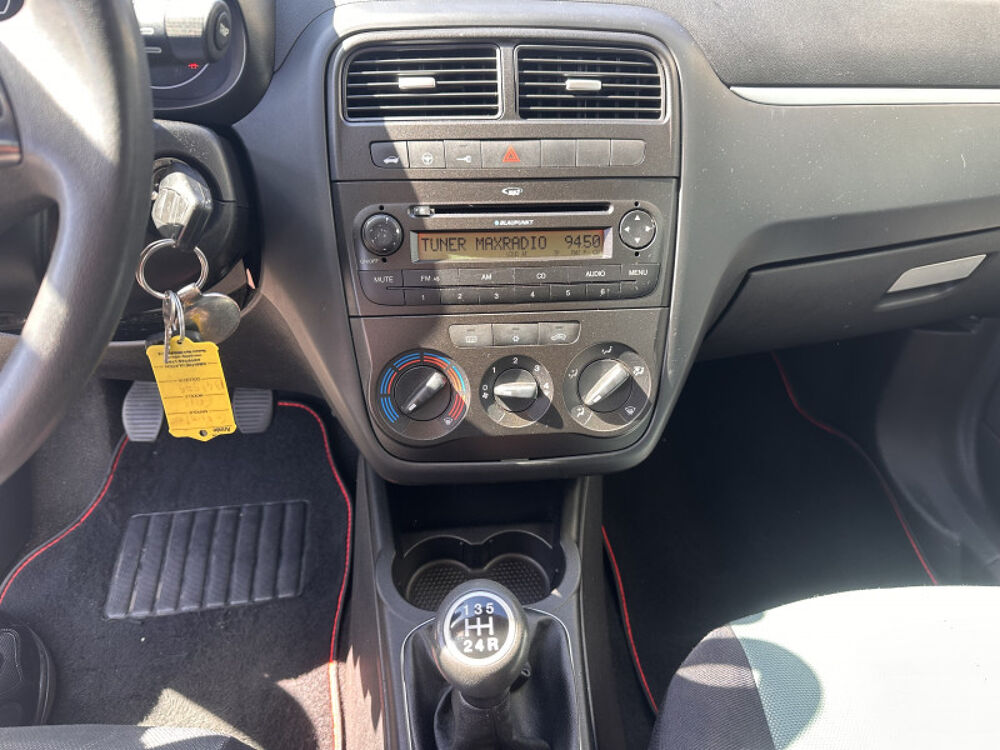 Grande Punto 1.3 MULTIJET 16V 75CH DYNAMIC 5P 2008 occasion 38130 ECHIROLLES
