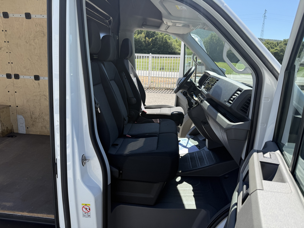 Crafter 30 L3H3 2.0 TDI 140CH BUSINESS TRACTION 2022 occasion 26740 Les Tourrettes