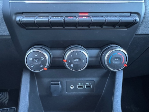 Clio V 1.5 BLUE DCI 100CH EVOLUTION +GPS 2025 occasion 16400 Puymoyen