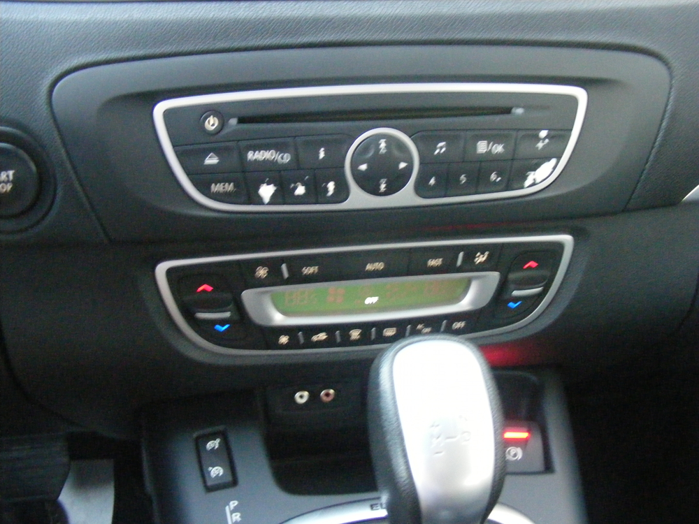 Sc&eacute;nic III III 1.5 DCI 110CH FAP EXPRESSION EDC 2012 occasion 38150 Salaise-sur-Sanne
