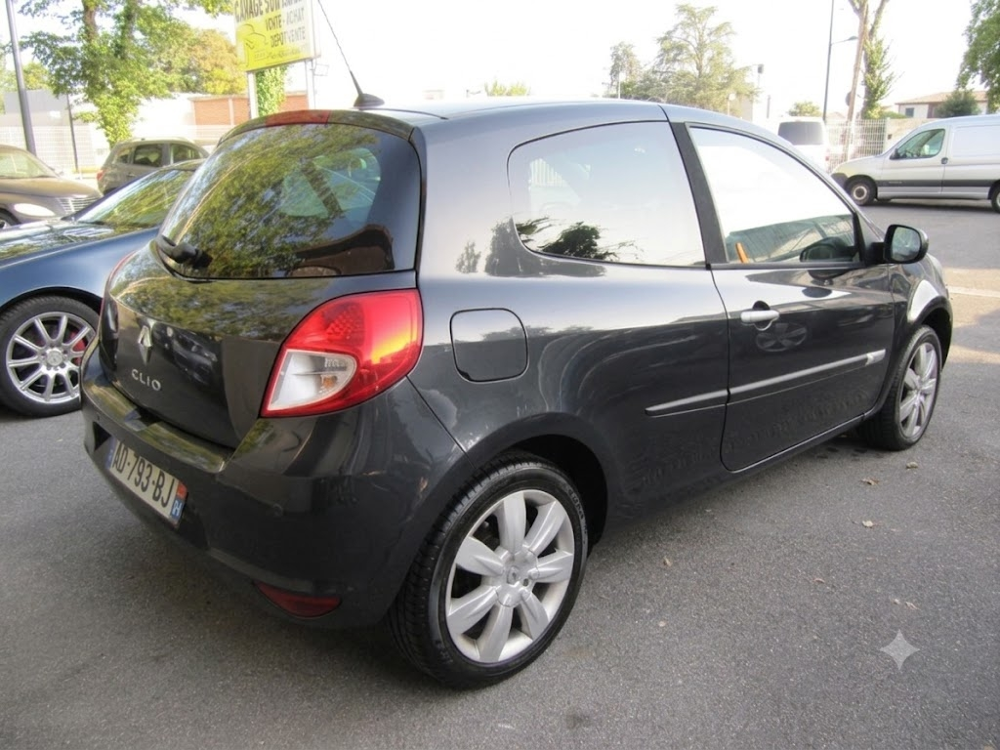Clio III 1.6 16V 110CH EXCEPTION BVA 3P 2009 occasion 31600 Muret