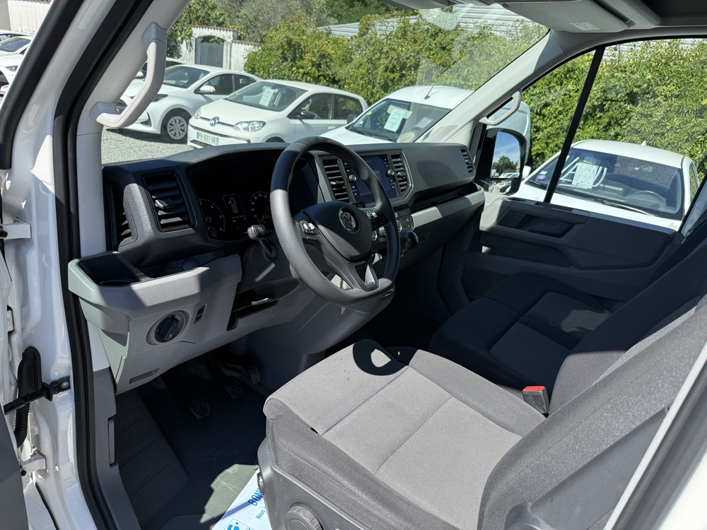 Crafter 30 L3H3 2.0 TDI 140CH BUSINESS TRACTION 2022 occasion 26740 Les Tourrettes