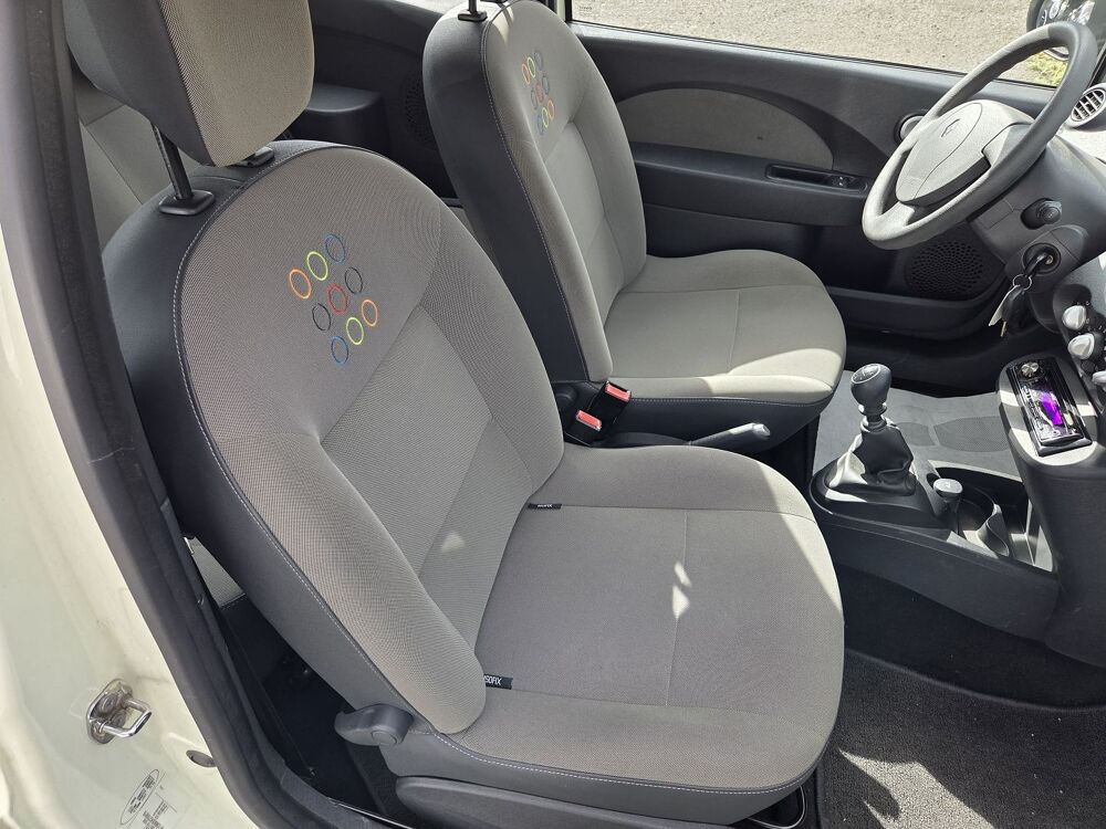 Twingo II 1.2 LEV 16V 75CH AUTHENTIQUE 2010 occasion 63100 Clermont-Ferrand