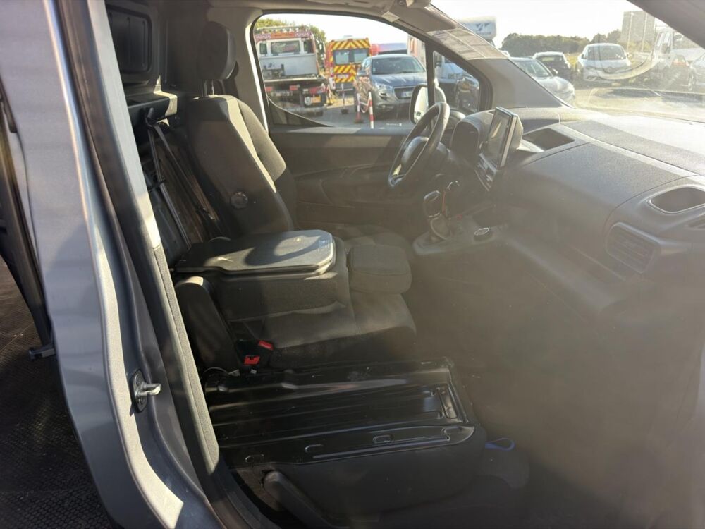 Berlingo M 650kg BlueHDi 100 S&S Driver BVM5 3 Places 2019 occasion 17450 Saint-Laurent-de-la-Pr&eacute;e