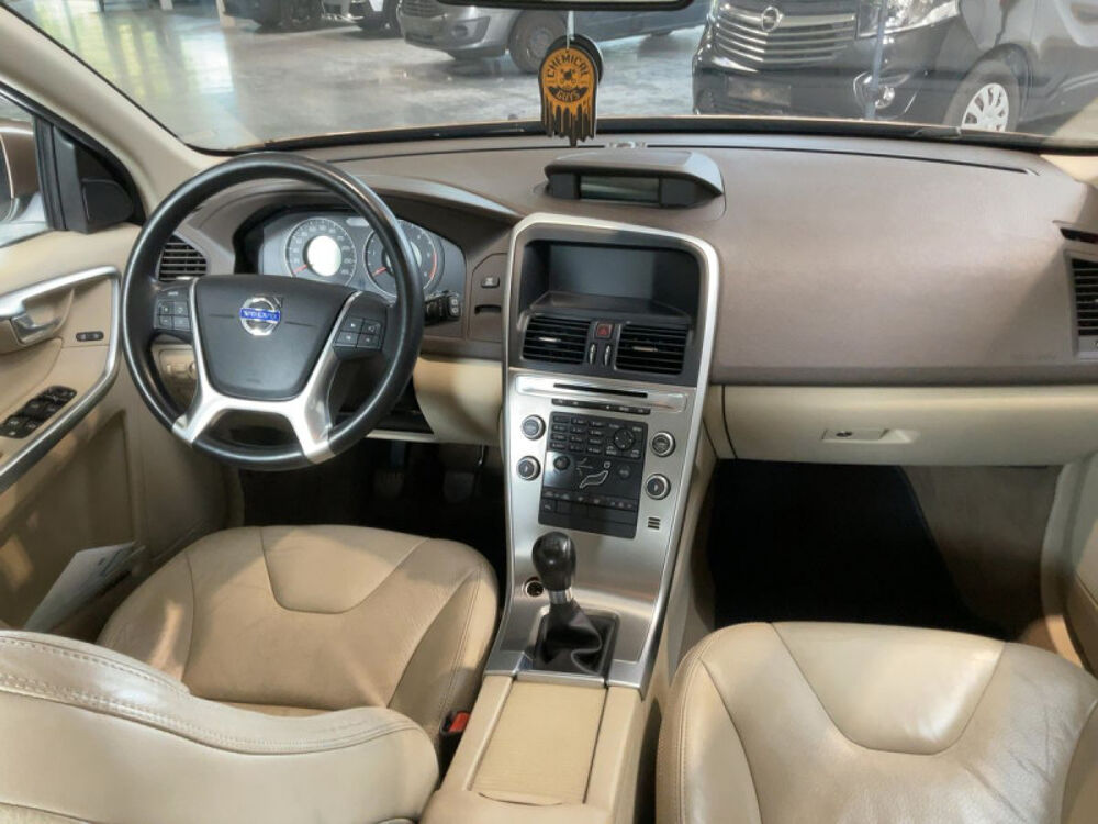 XC60 2.4D 175CH FAP MOMENTUM 2009 occasion 57185 CLOUANGE