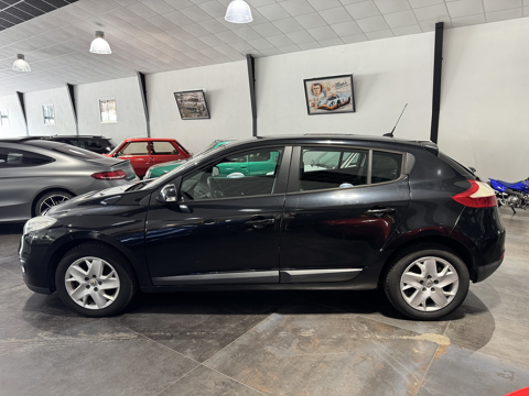 M&eacute;gane III 1.5 DCI 110CH ENERGY FAP PLB AUTO 2012 occasion 12000 RODEZ