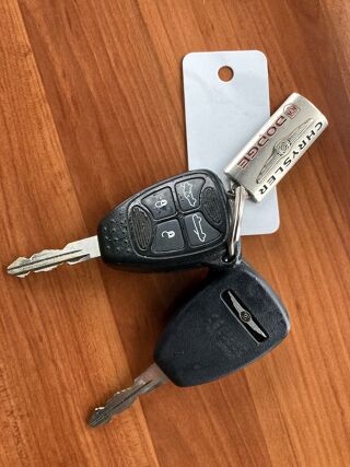 Sebring 2.7 V6 LIMITED BA TOIT RIGIDE 2009 occasion 28700 Auneau