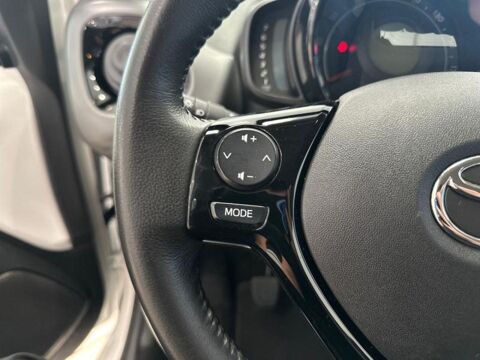 Aygo 1.0 VVT-i 72ch x-play 5P MY19 2020 occasion 13400 Aubagne
