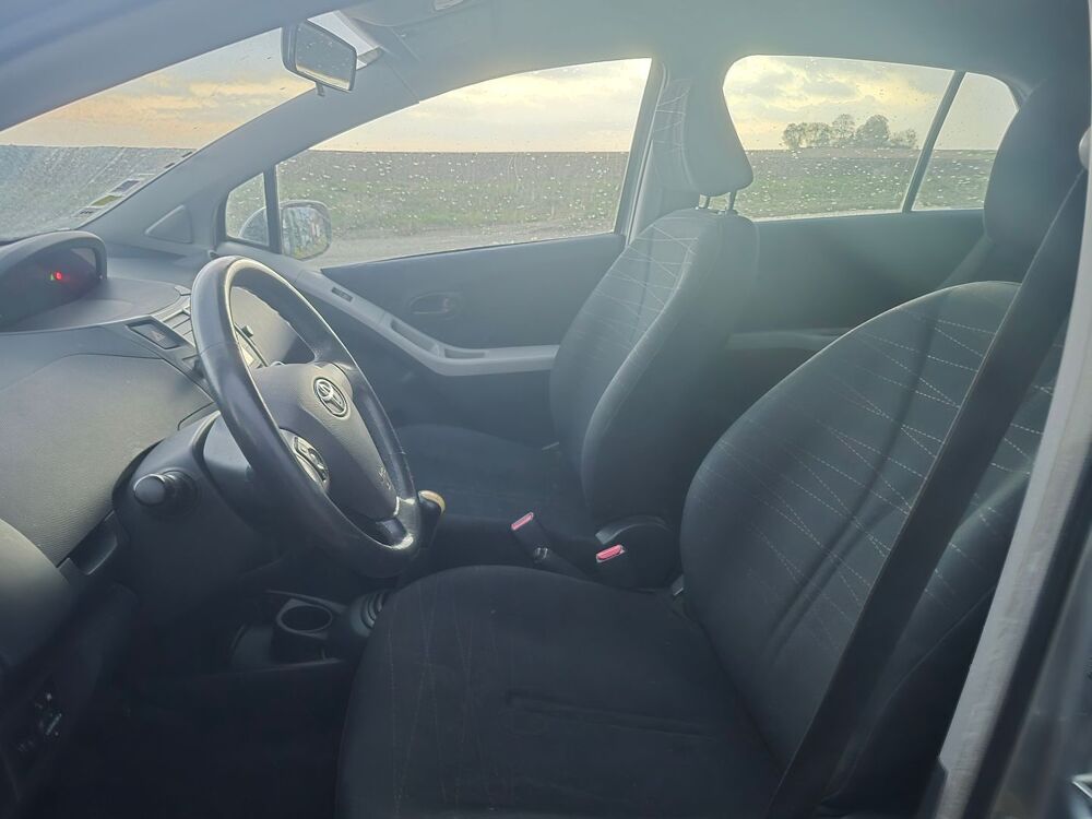 Yaris 1.3 VVT-I 87CH 5P 2006 occasion 95420 MAGNY EN VEXIN