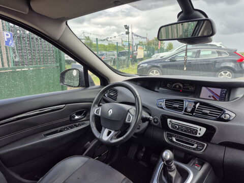 Grand Sc&eacute;nic III 1.5 DCI 110CH ENERGY BOSE ECO&sup2; 7 PLACES 2012 occasion 95420 MAGNY EN VEXIN