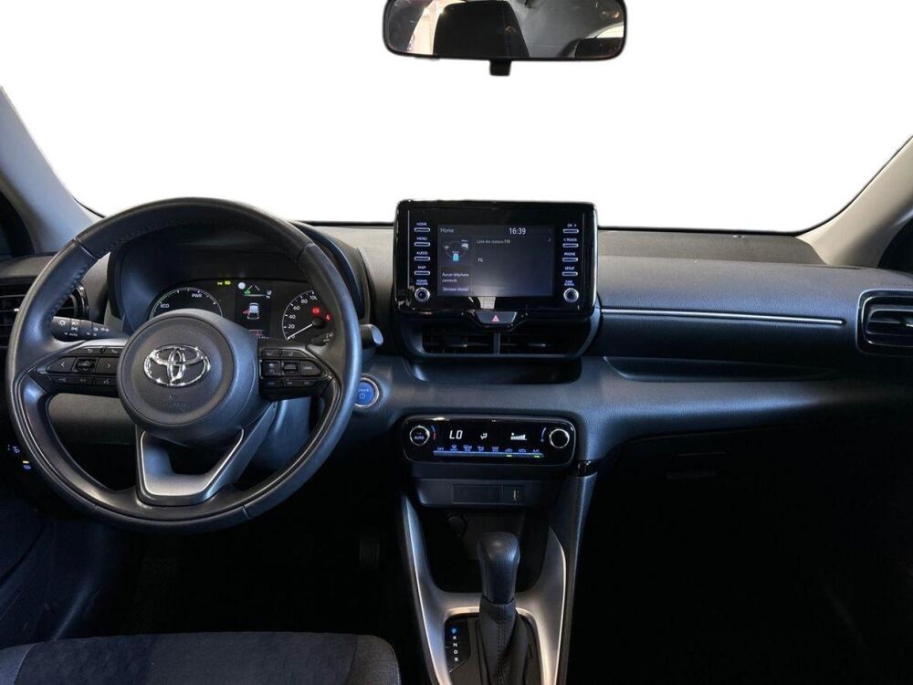 Yaris 116h Dynamic 5p MY22 2023 occasion 13290 Les Milles