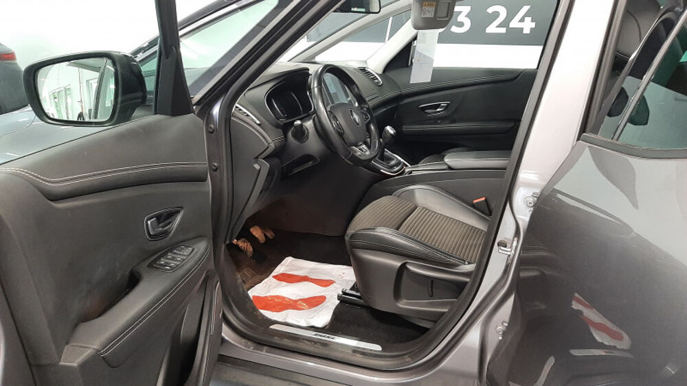 Scenic IV 1.7 BLUE DCI 120CH BUSINESS - 21 2020 occasion 08000 Warcq