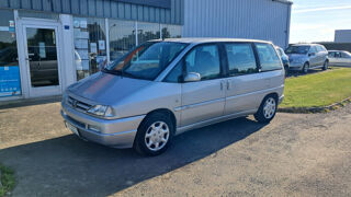 806 2.0 HDI110 ST PACK 7PLACES 2000 occasion 50720 Barenton