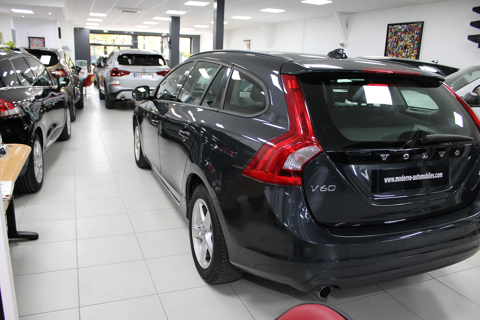 V60 D2 120CH KINETIC BUSINESS GEARTRONIC 2016 occasion 77120 Coulommiers