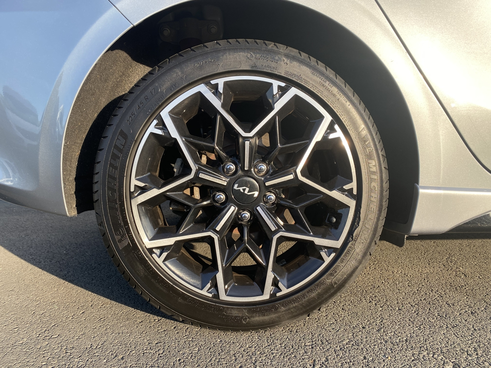 Ceed 1.6 CRDI 136CV MHEV GT LINE PREMIUM DCT7 2023 occasion 29120 Pont-l'Abb&eacute;