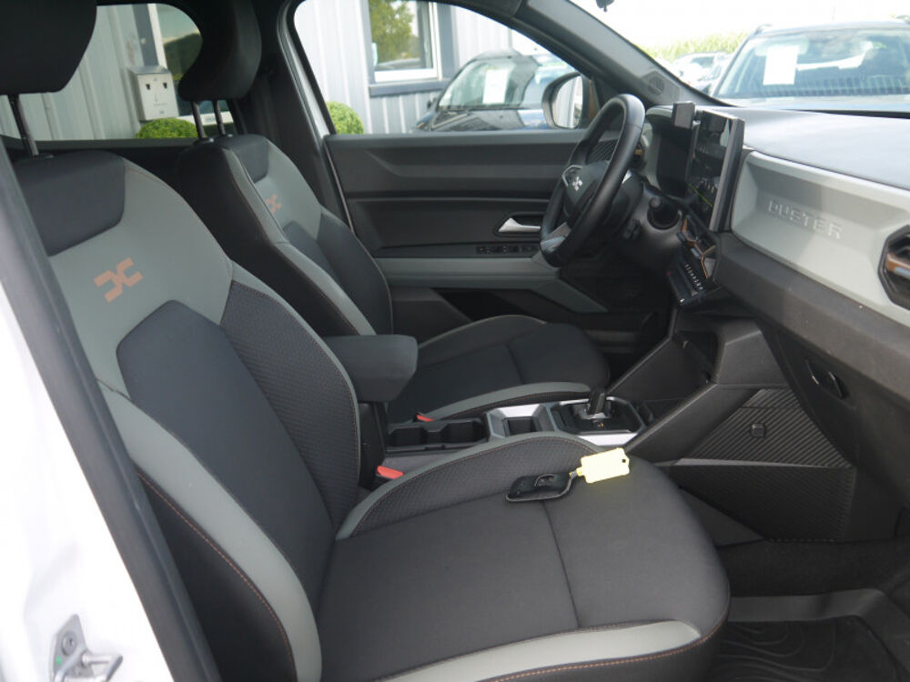 Duster 1.6 HYBRID 140CH EXTREME / TVA RECUPERABLE / 18325HT 2025 occasion 38260 La C&ocirc;te-Saint-Andr&eacute;