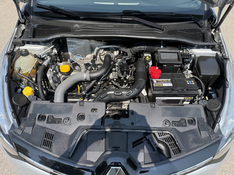 Clio IV 1.2 TCE 120CH ENERGY INTENS EDC / ATTELAGE / 2016 occasion 38340 Voreppe