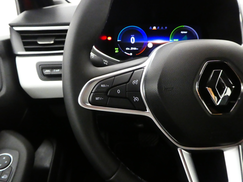 Clio V 1.6 E-TECH 145CH FULL HYBRID TECHNO 2023 occasion 77100 Nanteuil-l&egrave;s-Meaux