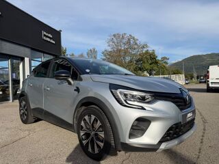 Captur 1.6 E-TECH HYBRIDE 145CH EVOLUTION / ATTELAGE / TVA RECUPERA 2023 occasion 38130 ECHIROLLES