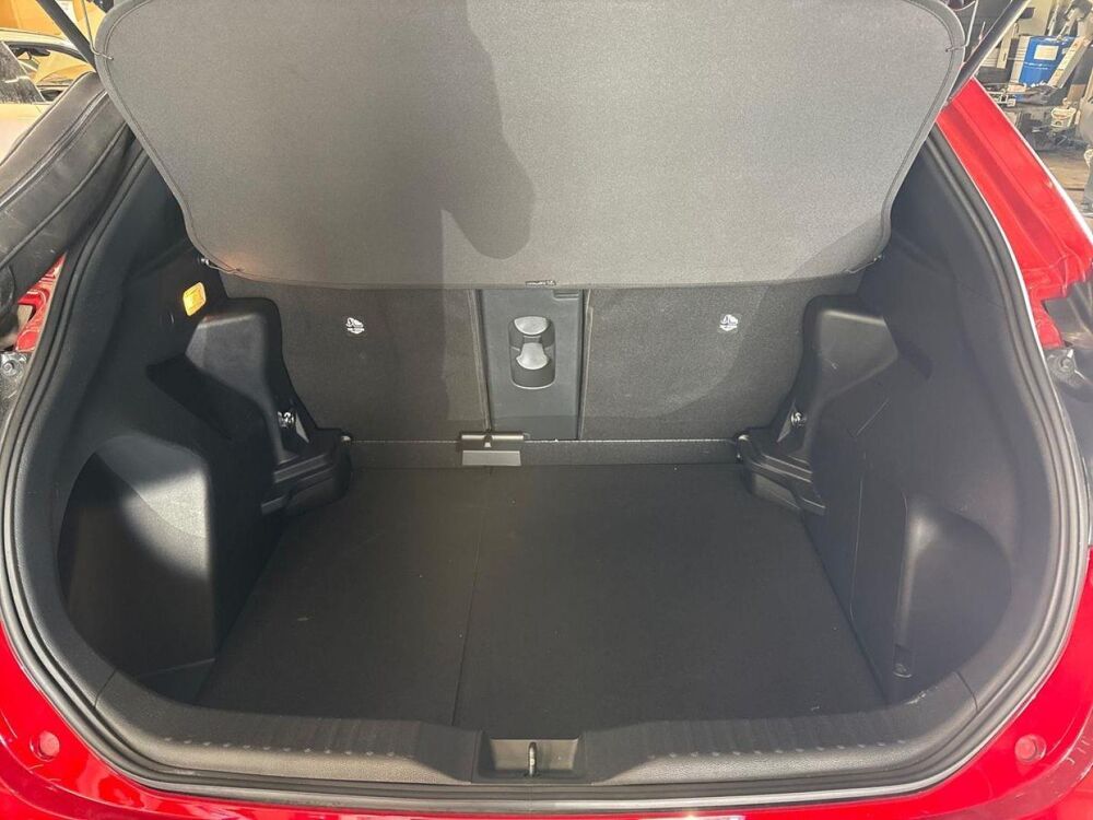 Yaris Cross 116h Design MY22 2023 occasion 13300 Salon-de-Provence