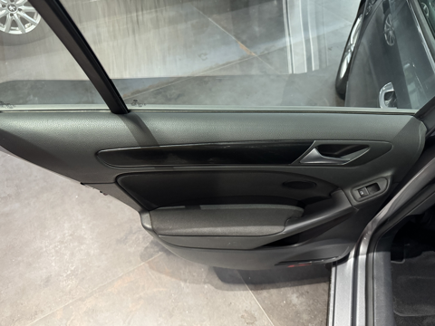 Golf 1.6 TDI 105CH CONFORTLINE 2011 occasion 12000 RODEZ