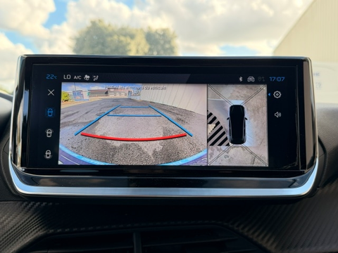 208 1.2 HYBRID 110CH ALLURE E-DCS6 + PACK VISION & GPS 2025 occasion 16400 Puymoyen