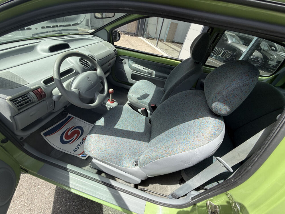 Twingo 1.2 16V 75CH EXPRESSION QUICKSHIFT 2003 occasion 31140 Aucamville
