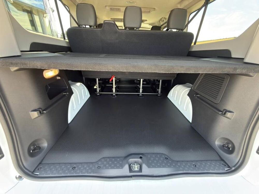Trafic combi Grand 2.0 dCi 170ch Techno auto -26 2026 occasion 27930 Normanville