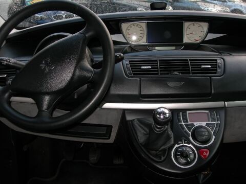 807 2.0 HDI136 FAP PREMIUM PACK 7 PLACES 2011 occasion 22100 Dinan