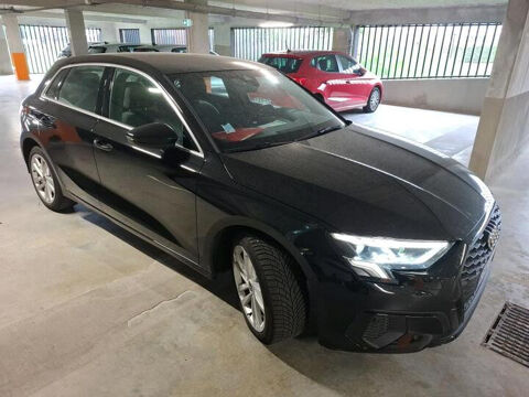 A3 40 TFSI E 204CH BUSINESS LINE S TRONIC 6 2023 occasion 06270 Villeneuve-Loubet