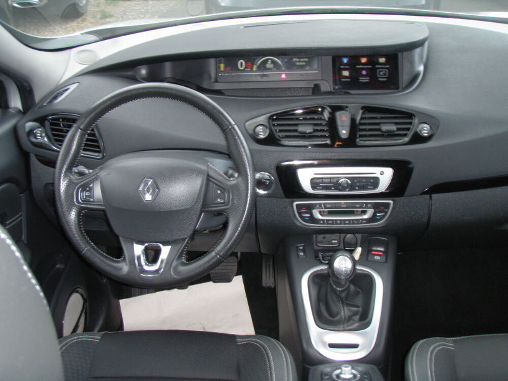 Grand Sc&eacute;nic III (3) 1.2 TCE 130 ENERGY BOSE EDITION 7 PL E6 2015 occasion 93220 Gagny
