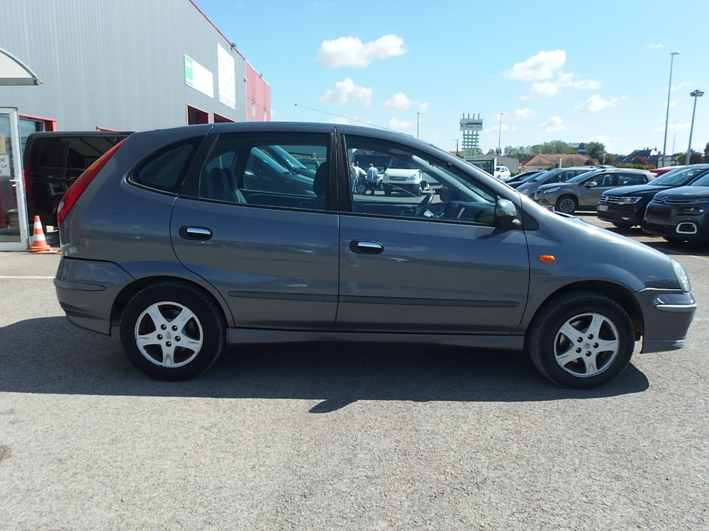 Almera Tino 2.2 DCI 112CH ACENTA 2004 occasion 10600 Savi&egrave;res