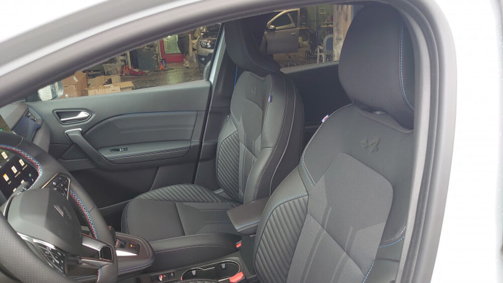 Symbioz 1.8 E-TECH FULL HYBRID 160CH ESPRIT ALPINE - 26 2026 occasion 40990 Saint-Paul-l&egrave;s-Dax